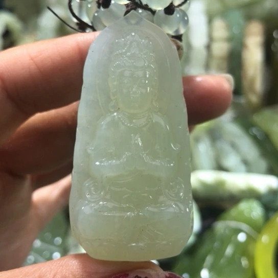 岫玉未镶嵌吊坠观音