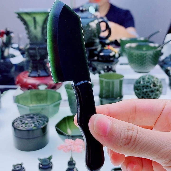 未镶嵌和田玉（青玉）把件微瑕