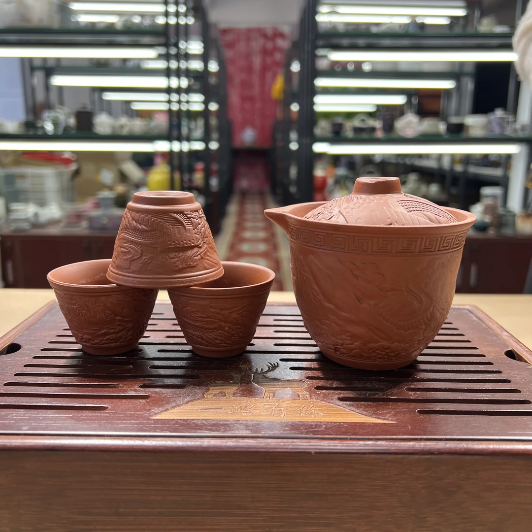 紫砂浮雕万里长城一壶三杯