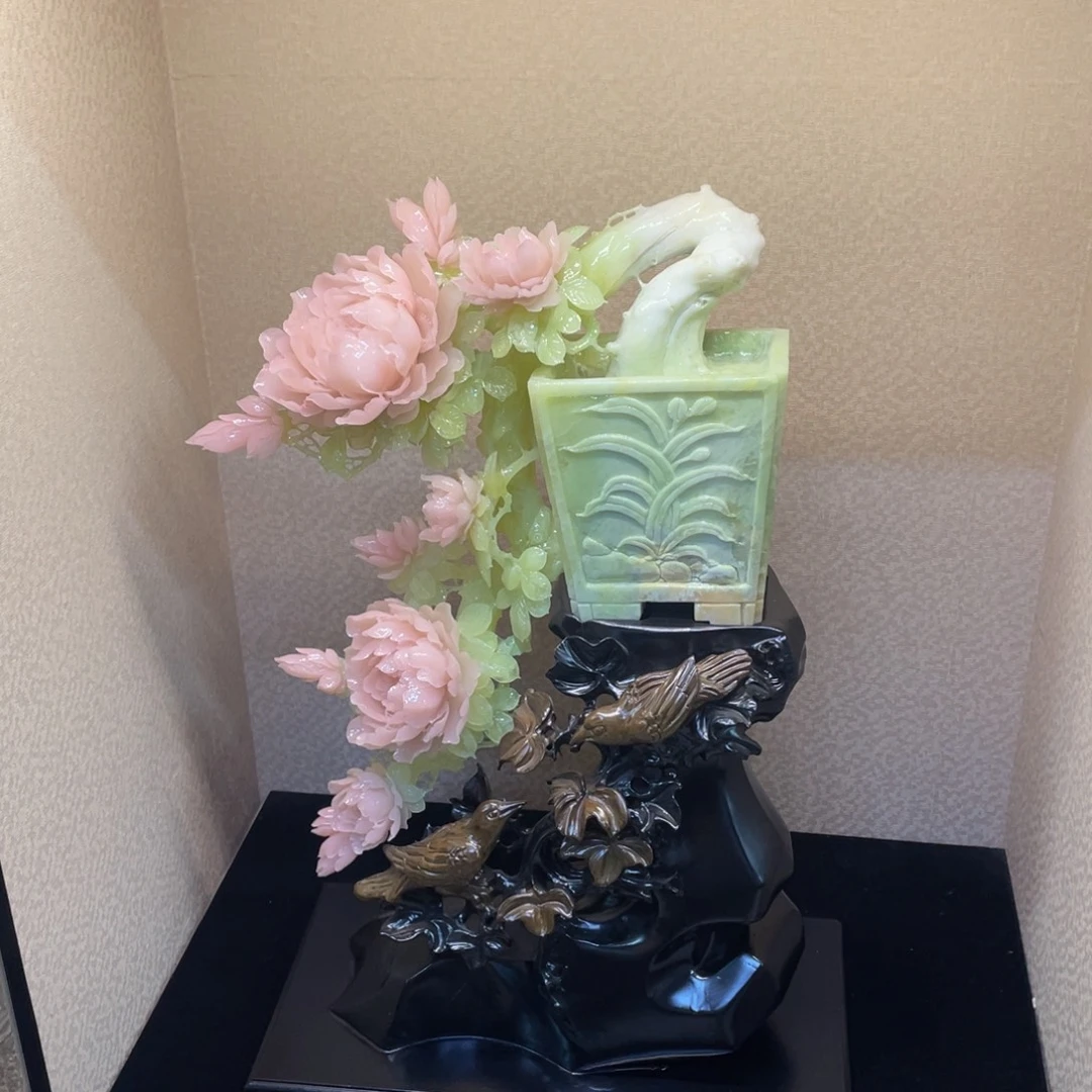 蛇纹石玉未镶嵌摆件