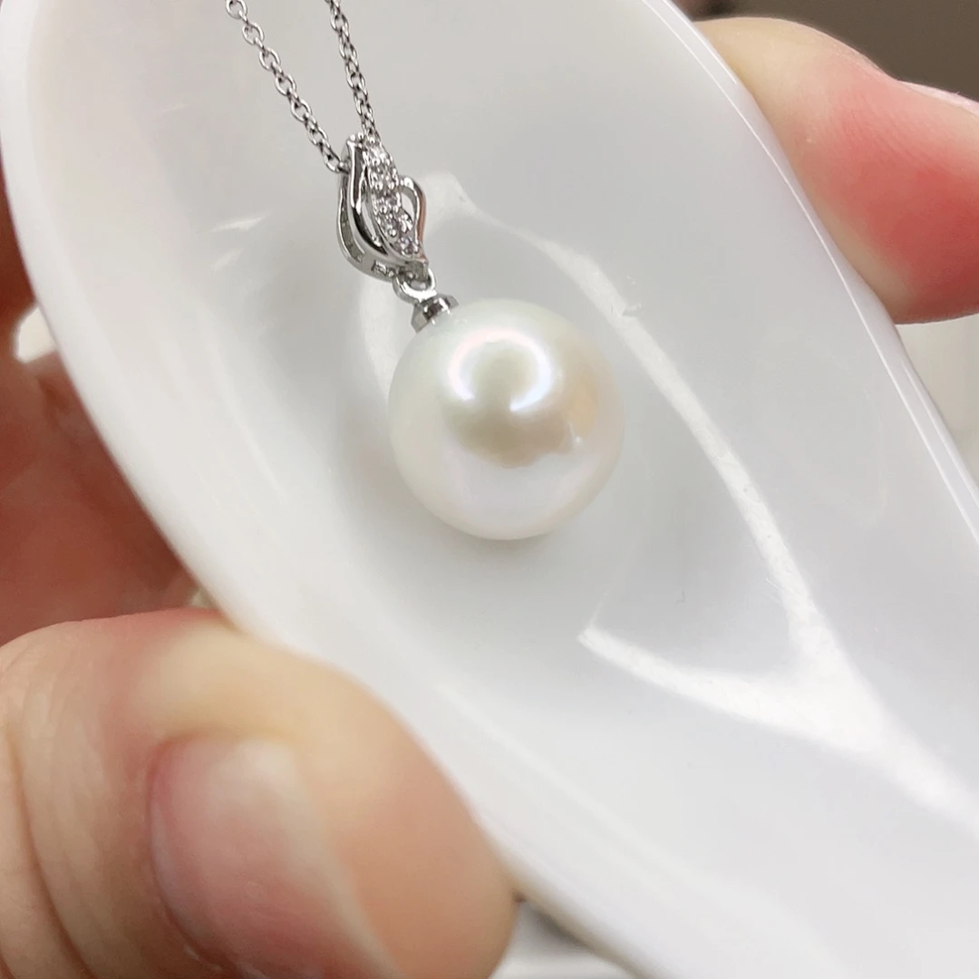 淡水珍珠吊坠(赠链)未镶嵌