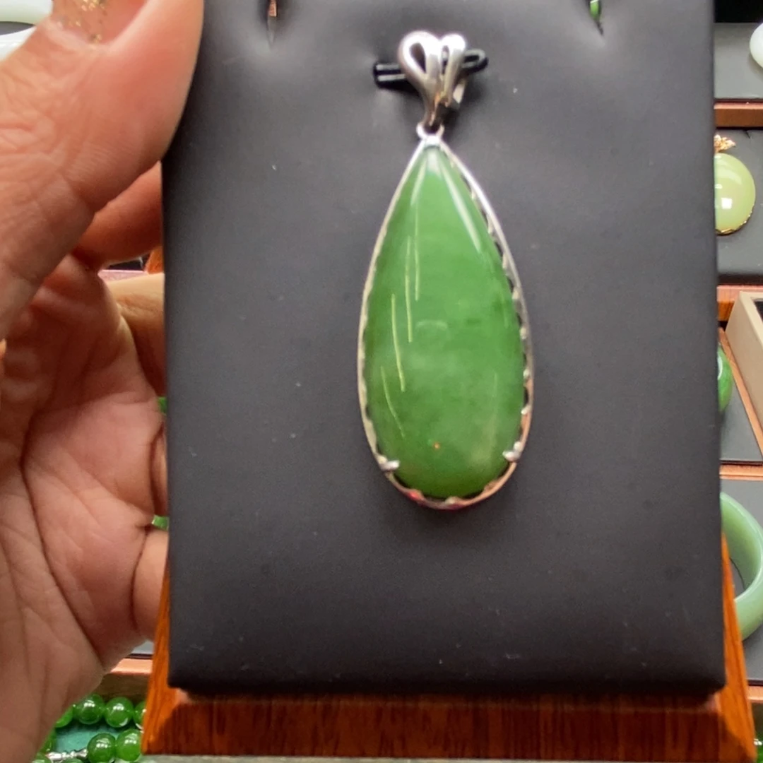 和田玉（碧玉）未镶嵌颈饰