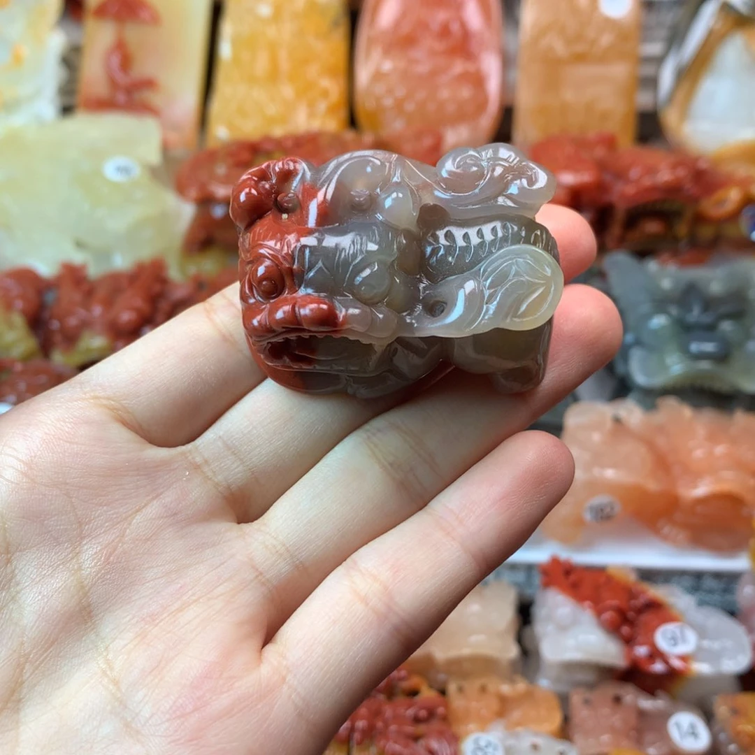 石英质玉（黄龙玉）未镶嵌挂件