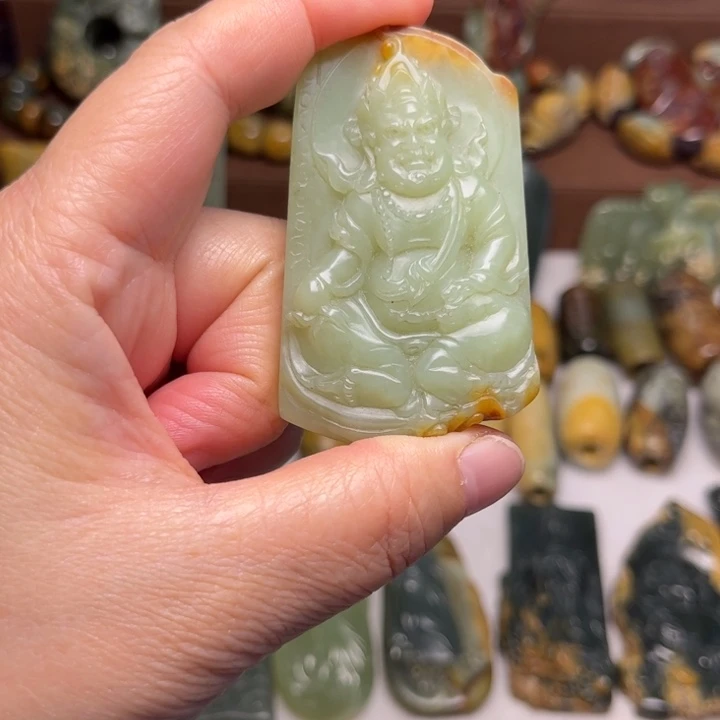 w***远岫岩河磨玉（透闪石质玉）未镶嵌珠宝奇石