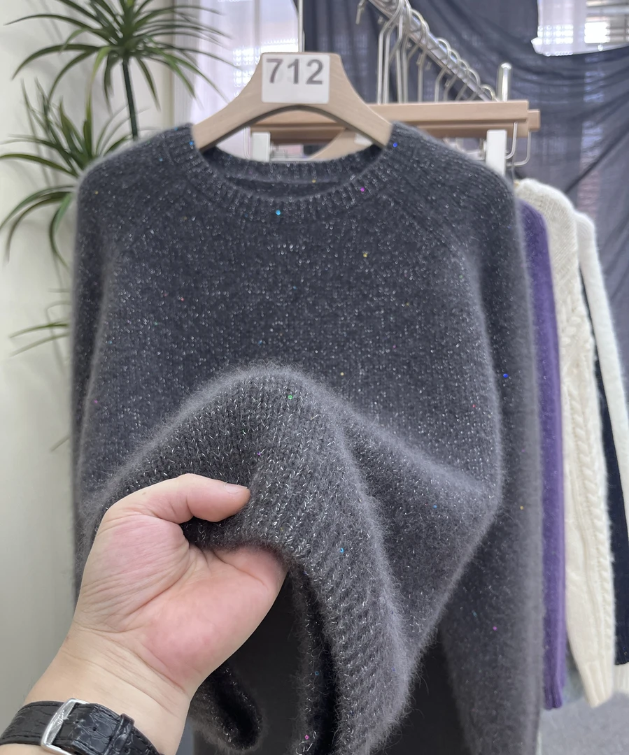 极简风圆领羊毛衫复古港风厚款毛针织衫套头网红时尚百搭秋冬