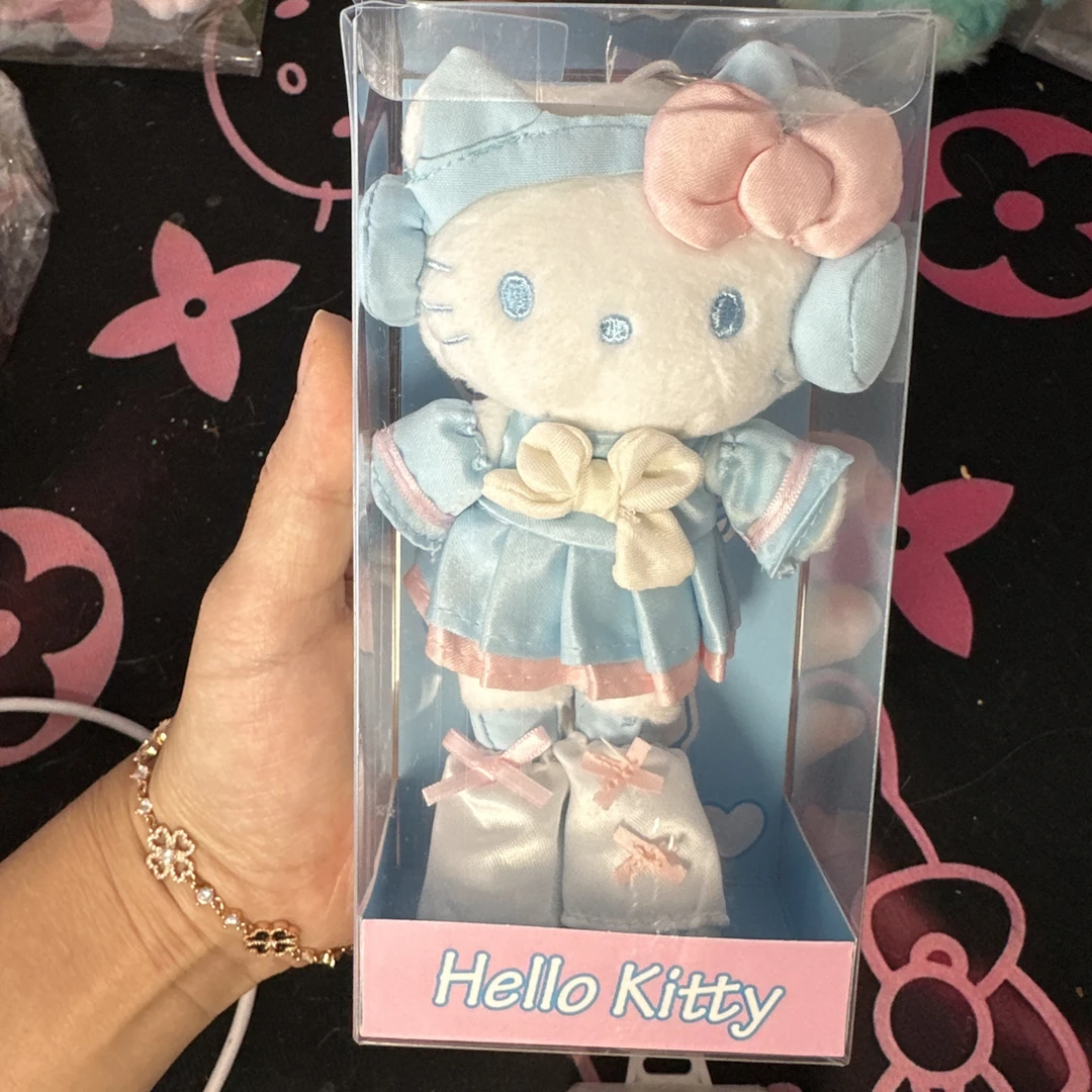 香港动漫节限定长腿小香风kitty电玩芭蕾复古挂件包包挂件