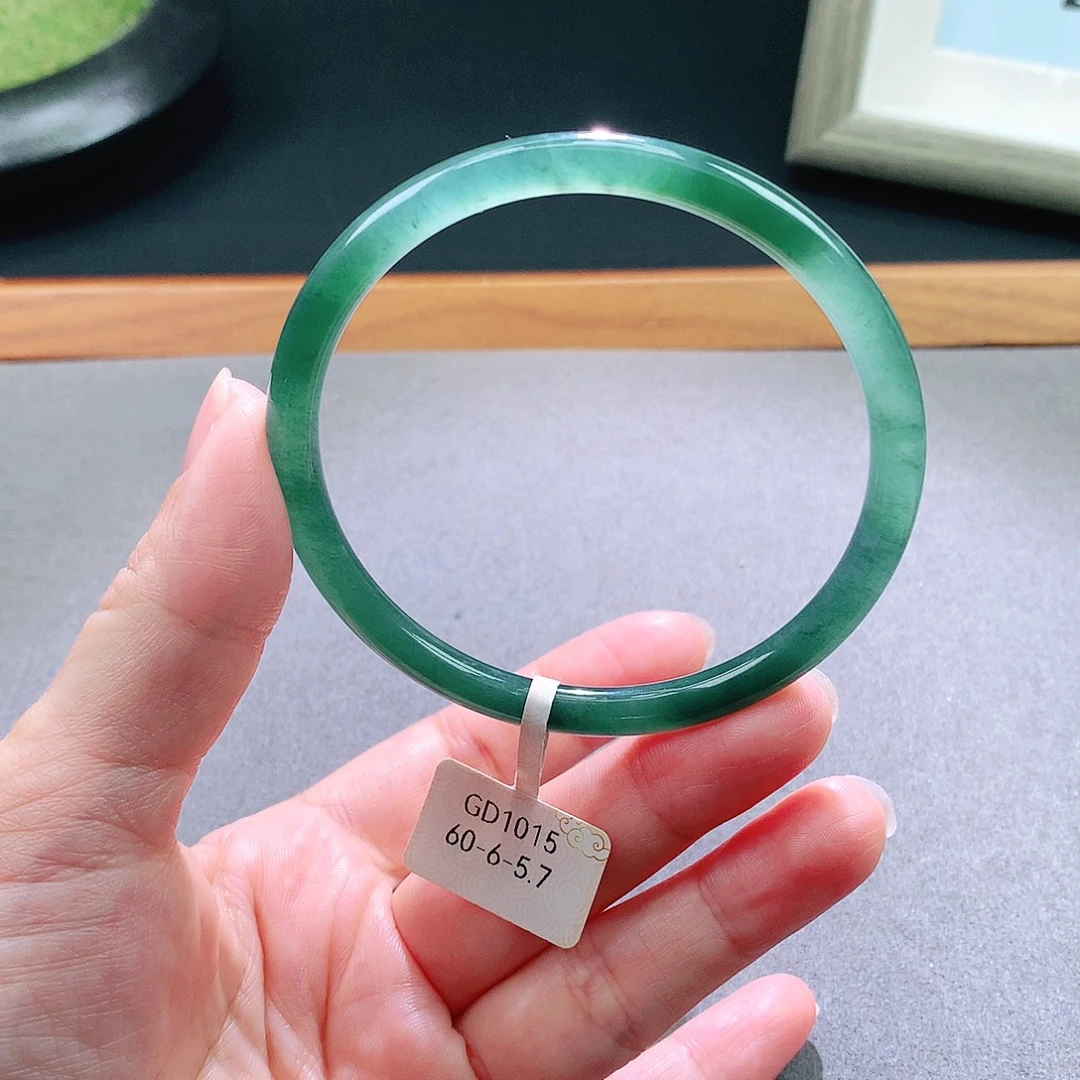 翡翠未镶嵌手镯天然翡翠手镯a货