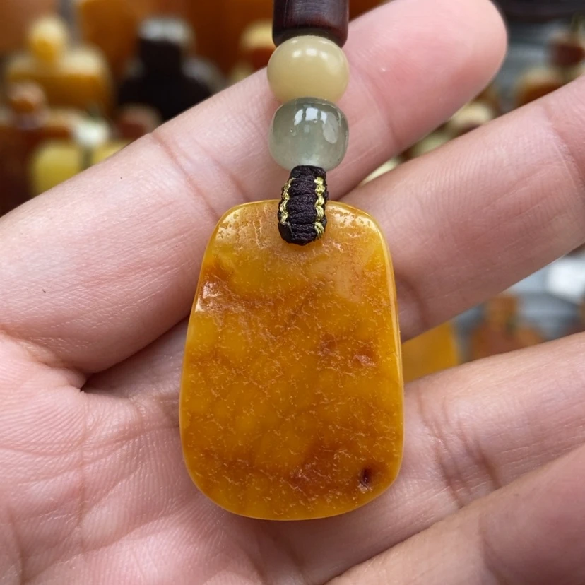 【闪购商品】琥珀颈饰未镶嵌