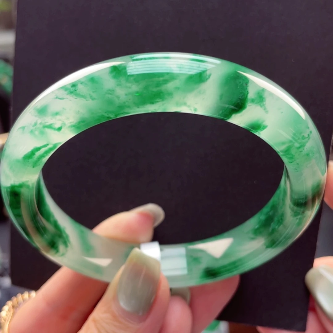 石英质玉手镯未镶嵌60-61