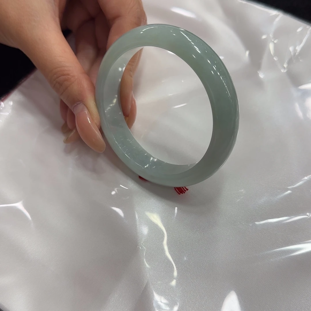 林***起翡翠未镶嵌手镯22222