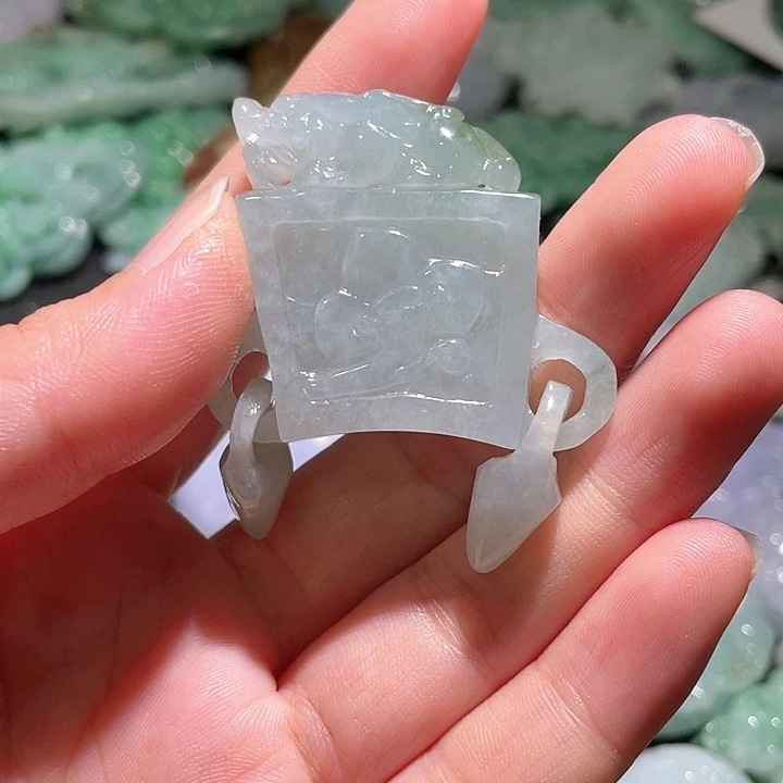 颈饰未镶嵌翡翠天