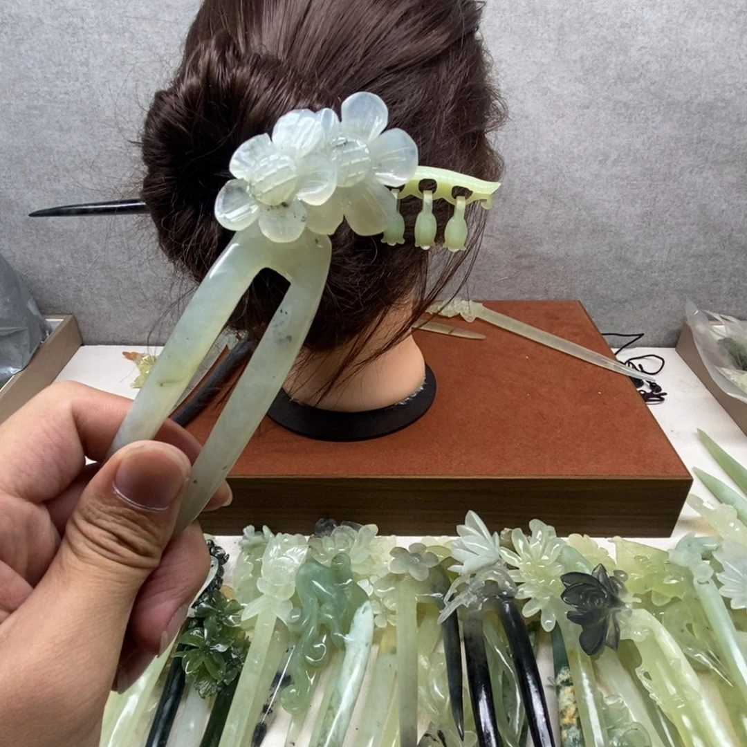 蛇纹石玉未镶嵌发饰