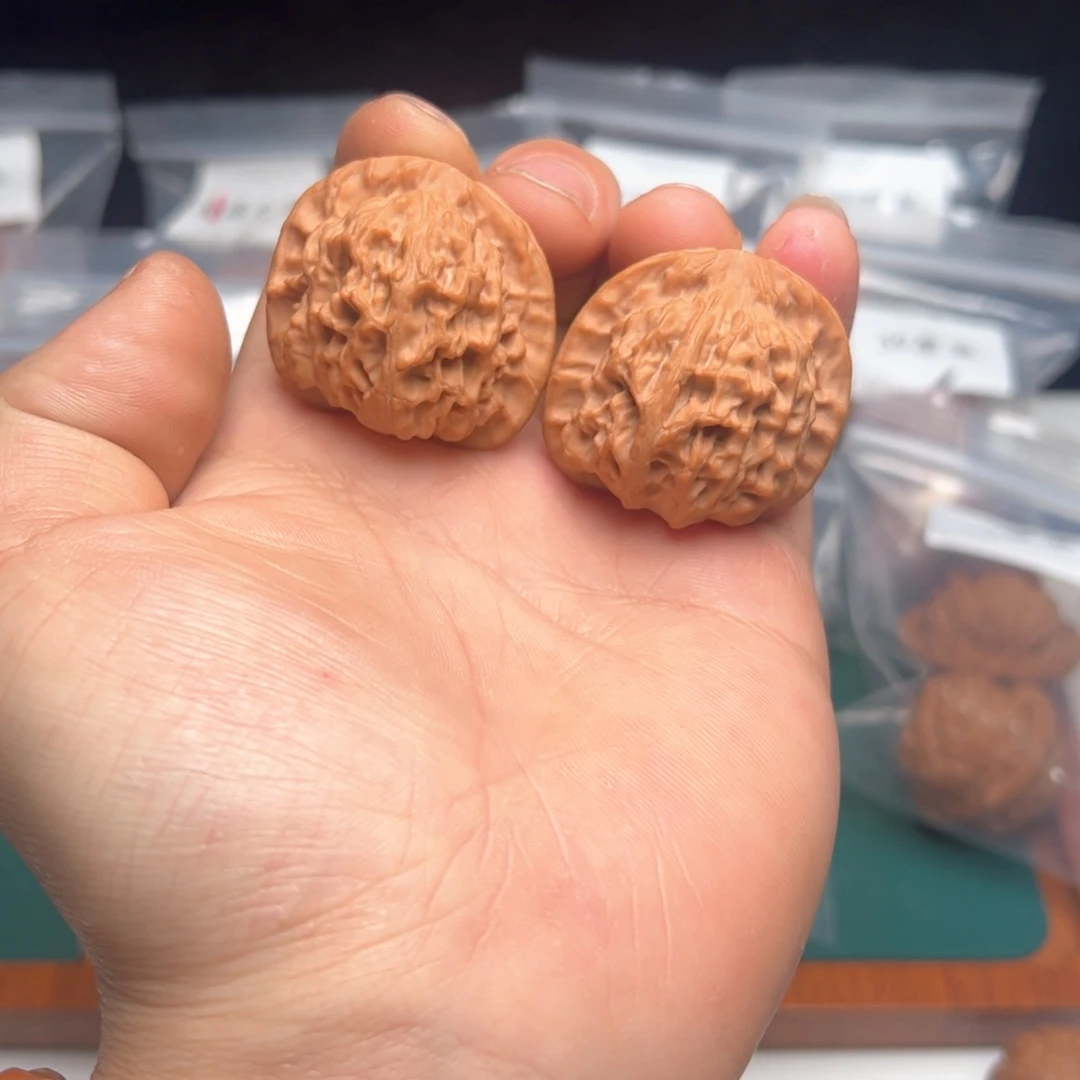 文玩核桃把件 38 尺天地 66688868