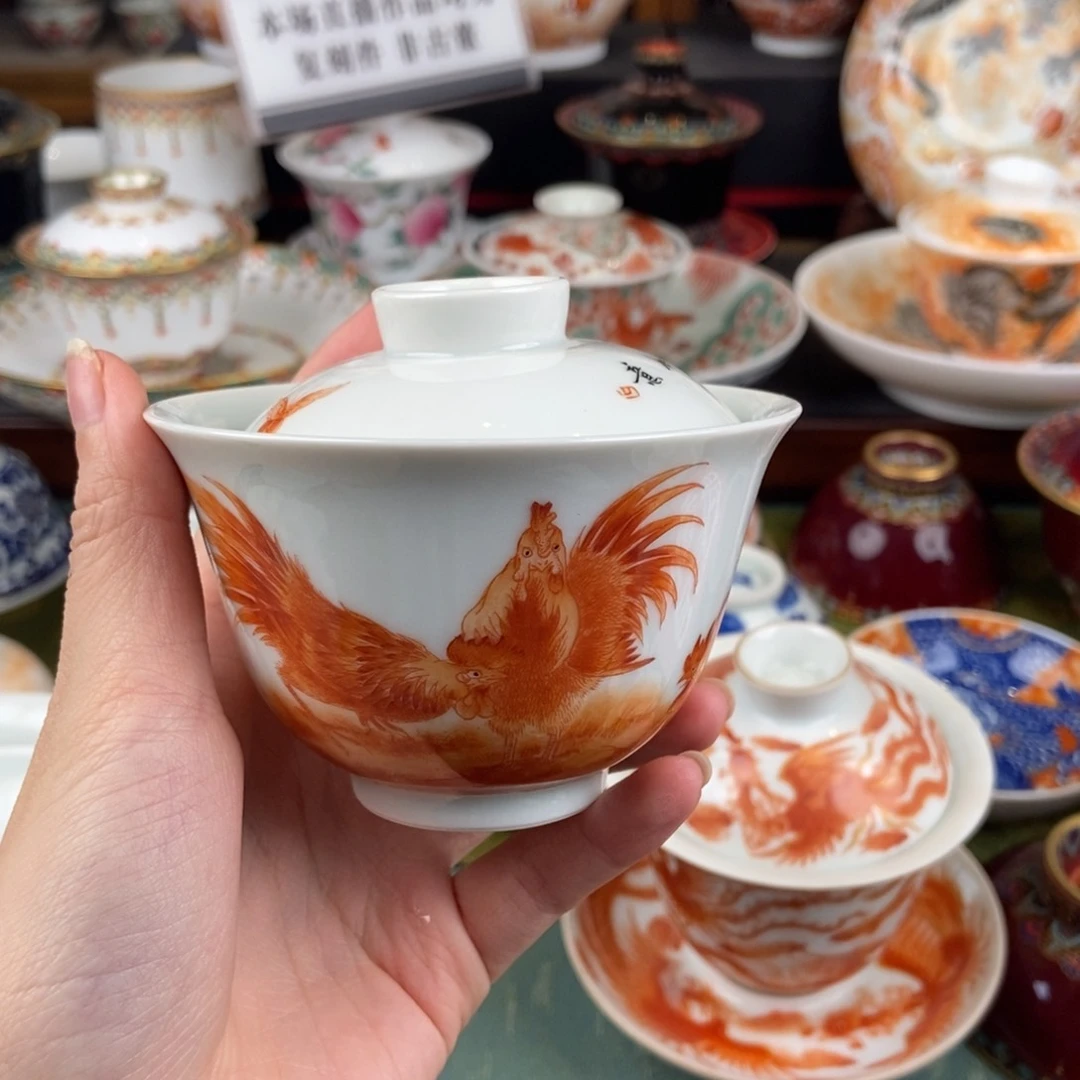 陶瓷的设计师是一个人