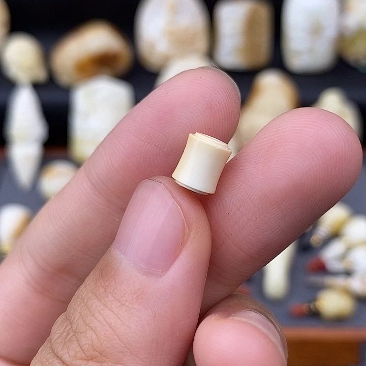 未镶嵌琥珀裸石6线束a908