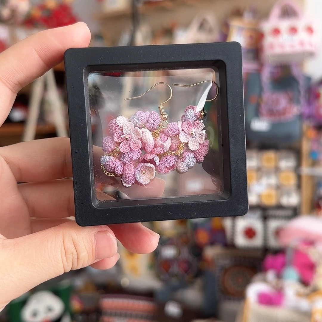 织绣粉色渐变流苏耳饰