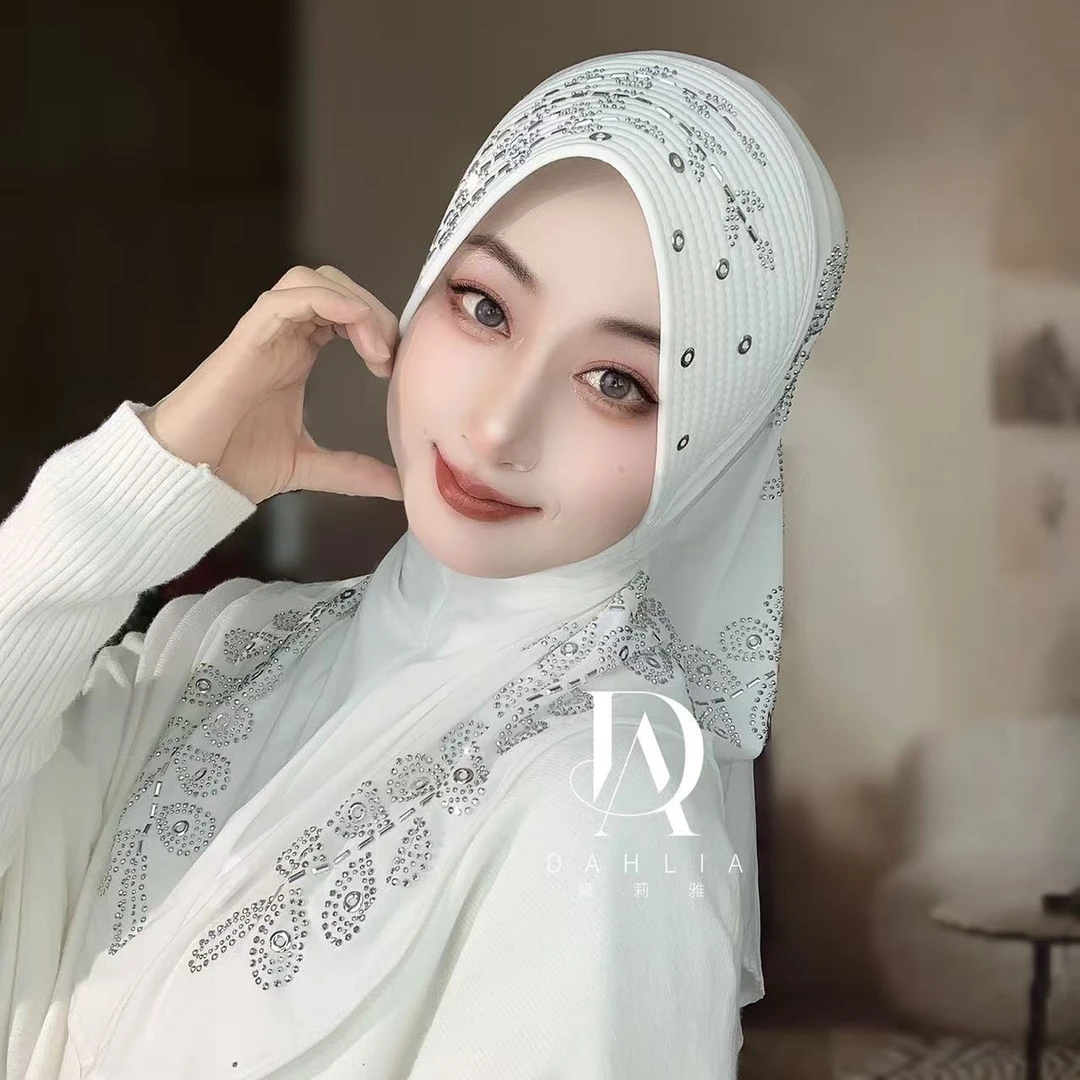 韩菲尔新款推荐羽耀钻影重工星陶沙套头纱巾