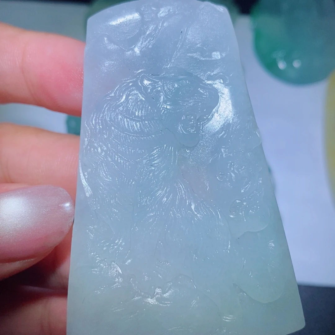 定制翡翠未镶嵌吊坠