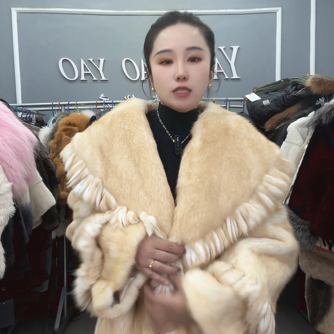 姚小妖家高端皮草