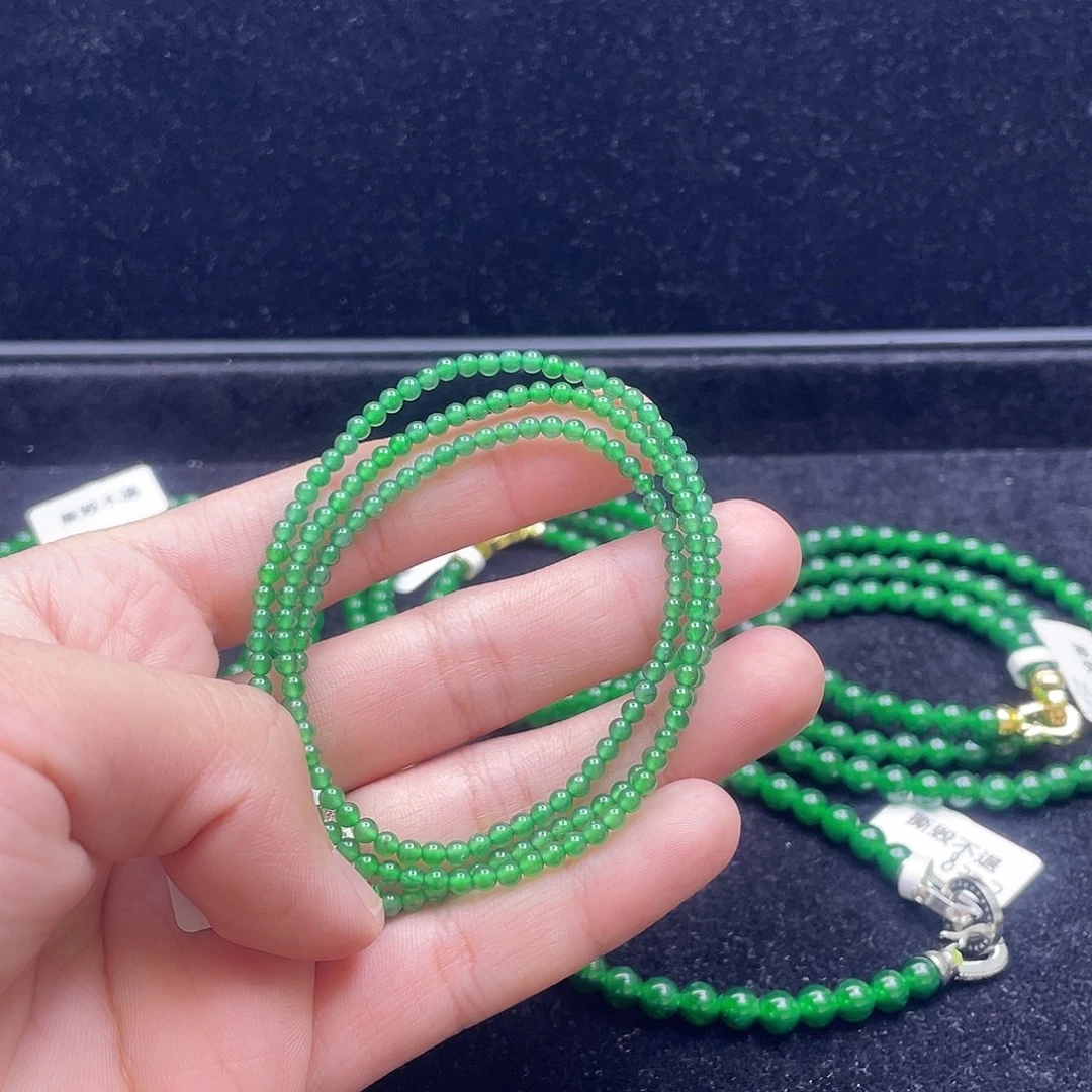 翡翠未镶嵌颈饰