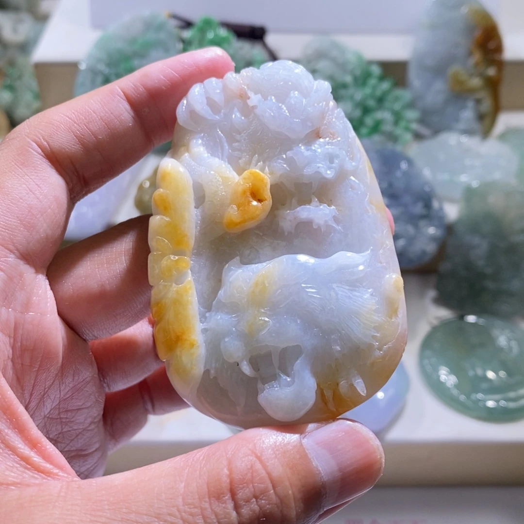 【闪购商品】翡翠颈饰未镶嵌龙虎牌