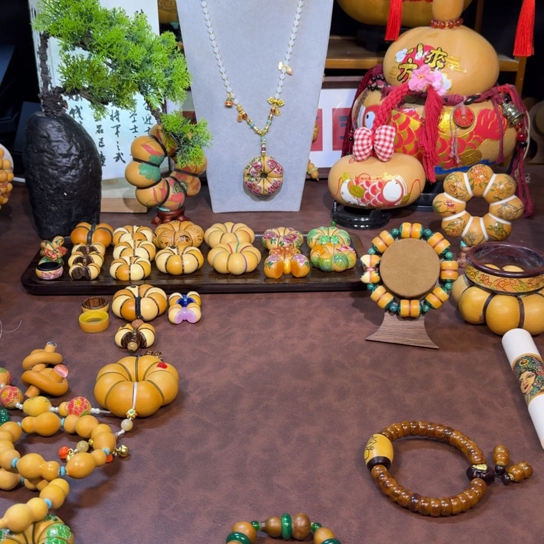 皇***1大叶紫檀（黑酸枝木类）