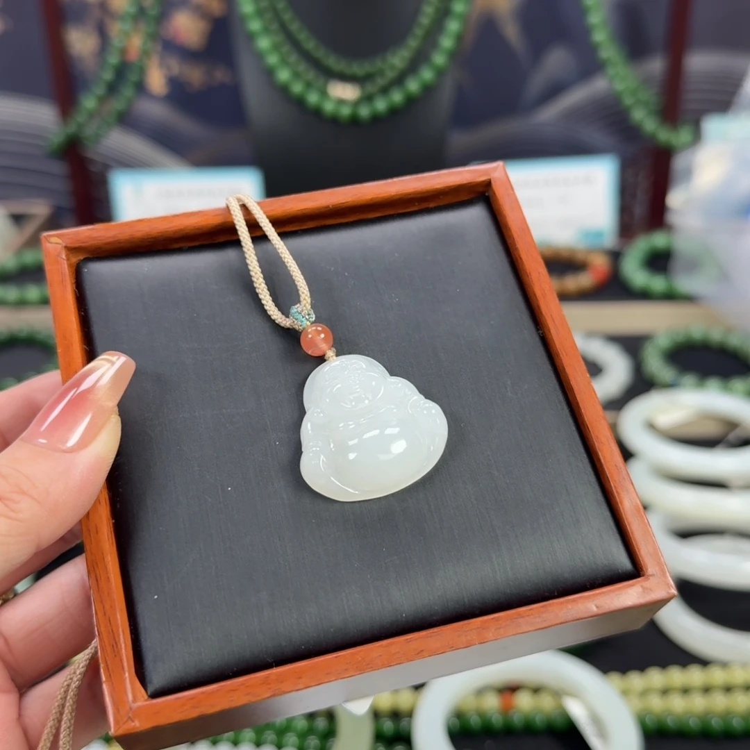 和田玉未镶嵌吊坠(不含链)