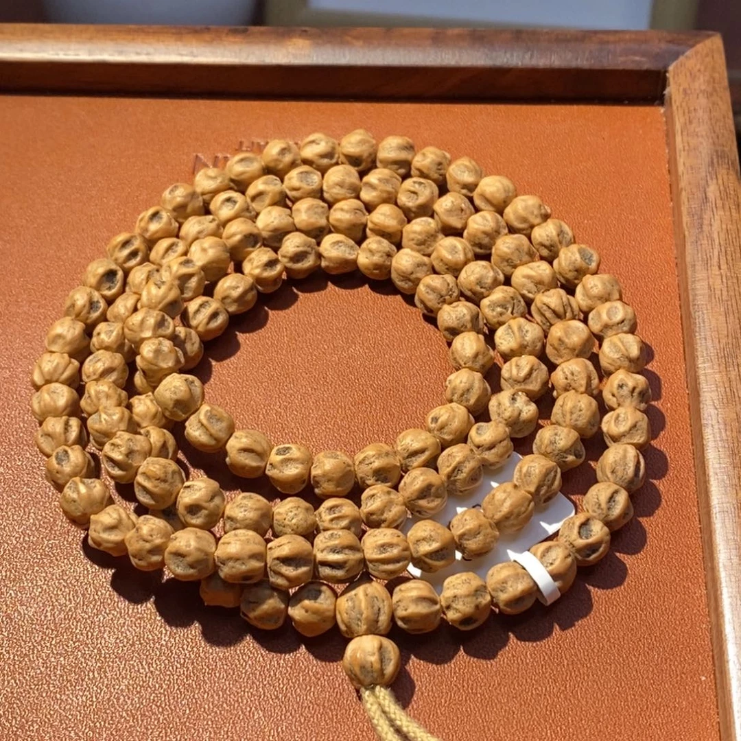 徐***蔚吊坠柏香籽/百香籽