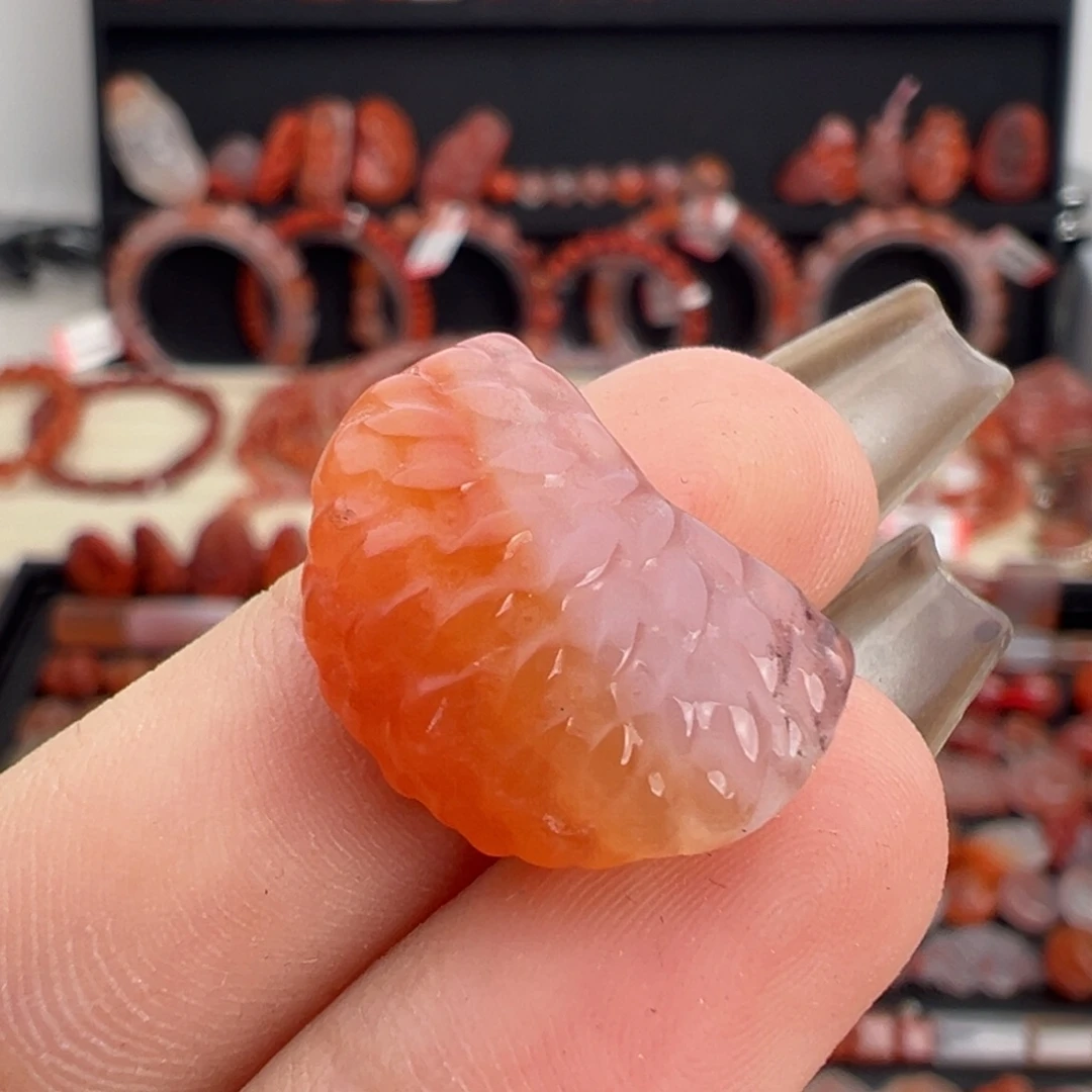 南红玛瑙未镶嵌颈饰橘子瓣
