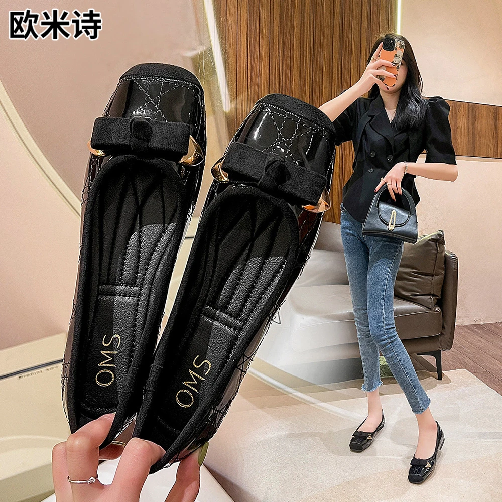 百搭小众鞋子软底软面鞋子女款爆款2025秋季单鞋平底鞋浅口小单鞋