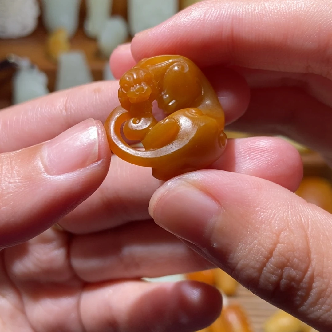 今***玉和田玉未镶嵌颈饰
