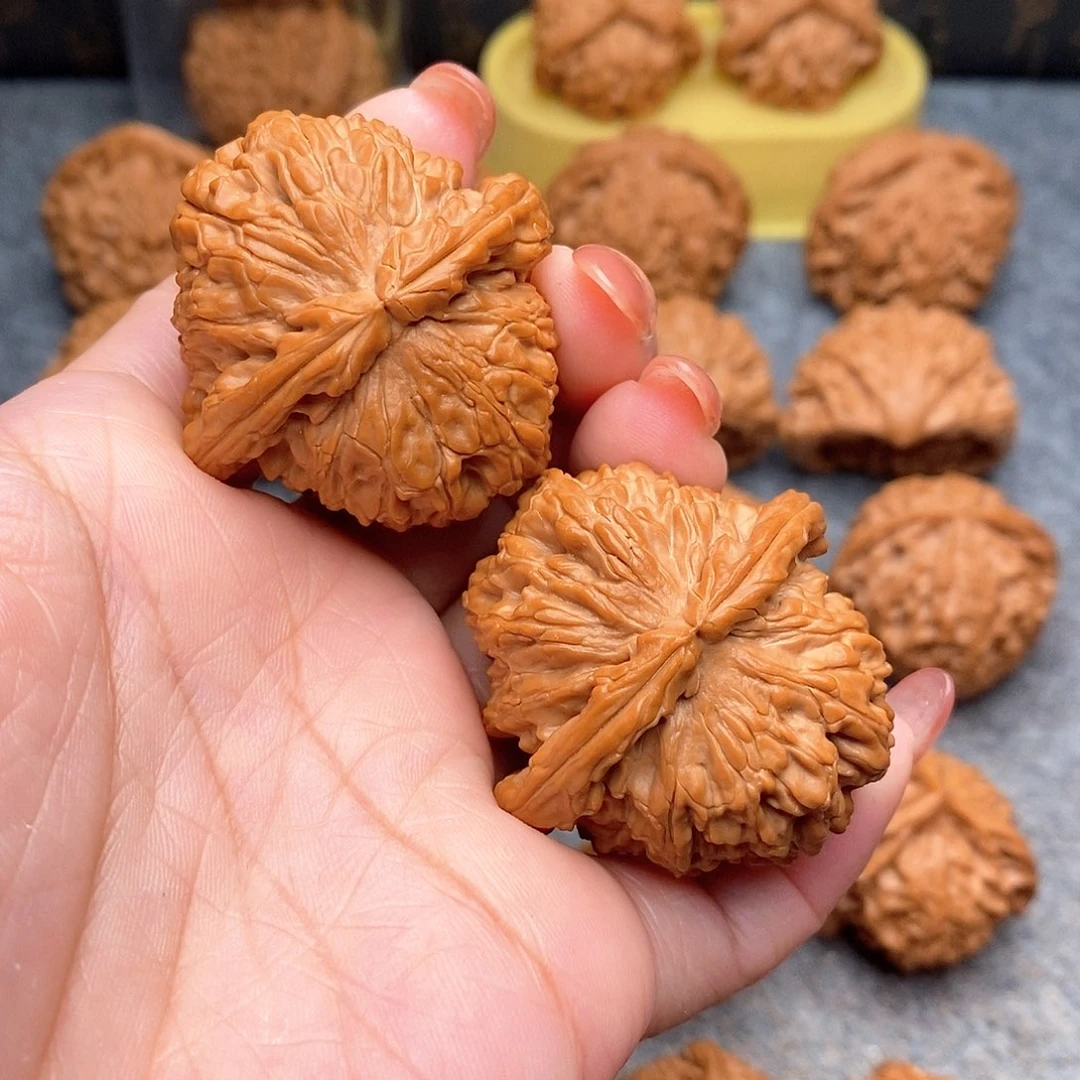 文玩核桃把件征*精品白狮子43全品