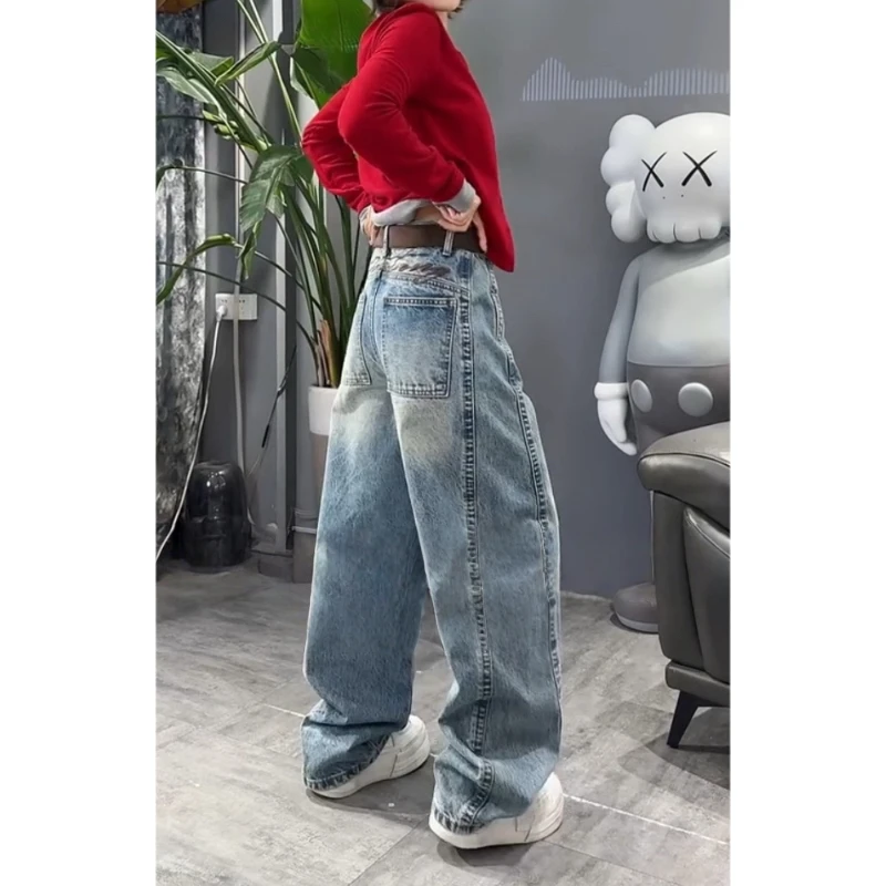 Aimeerosa/艾洛莎2026春季复古酷帅刺绣牛仔裤女显瘦设计感阔腿裤