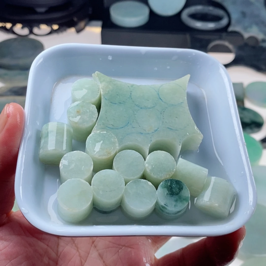 未镶嵌定制翡翠珠子