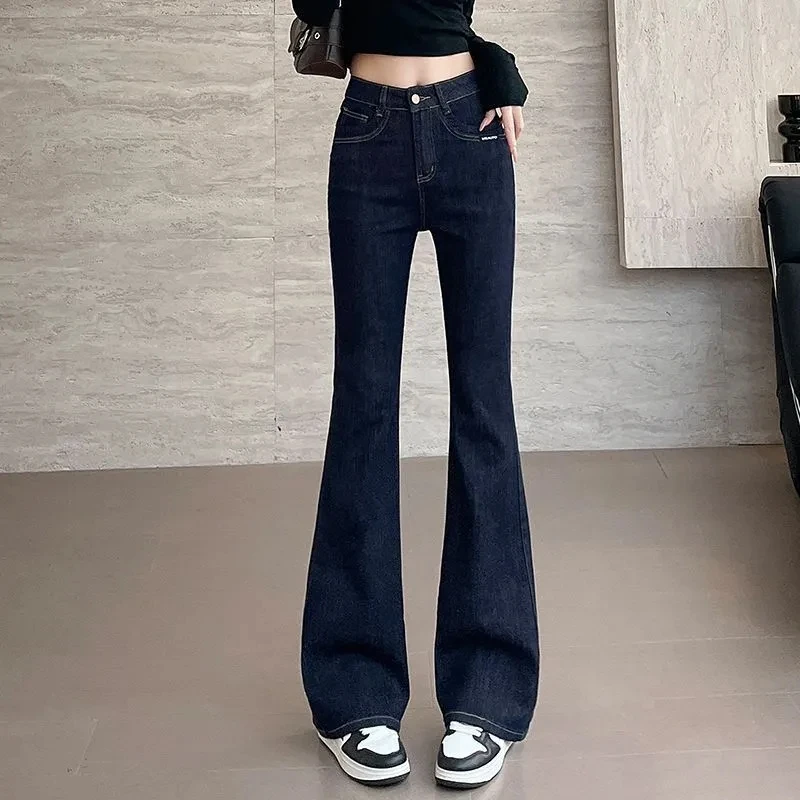 丹宁蓝微喇牛仔裤女2025年新款秋冬马蹄裤加绒高腰弹力修身喇叭裤