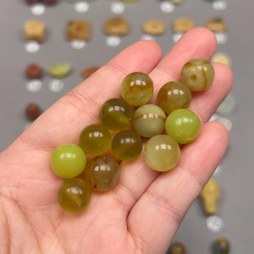 岫玉颈饰未镶嵌随机发一个 卡12