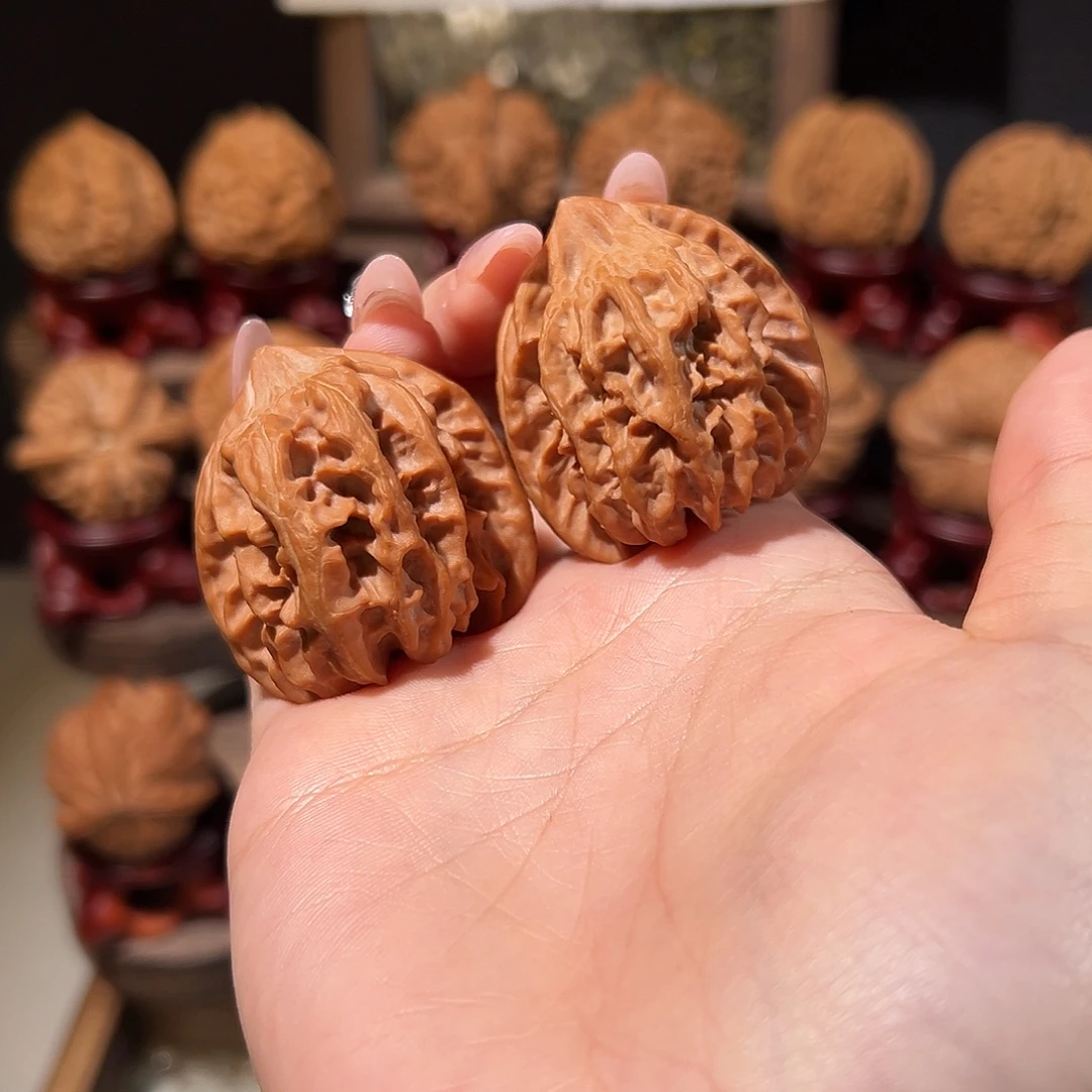 文玩核桃把件曹大龙