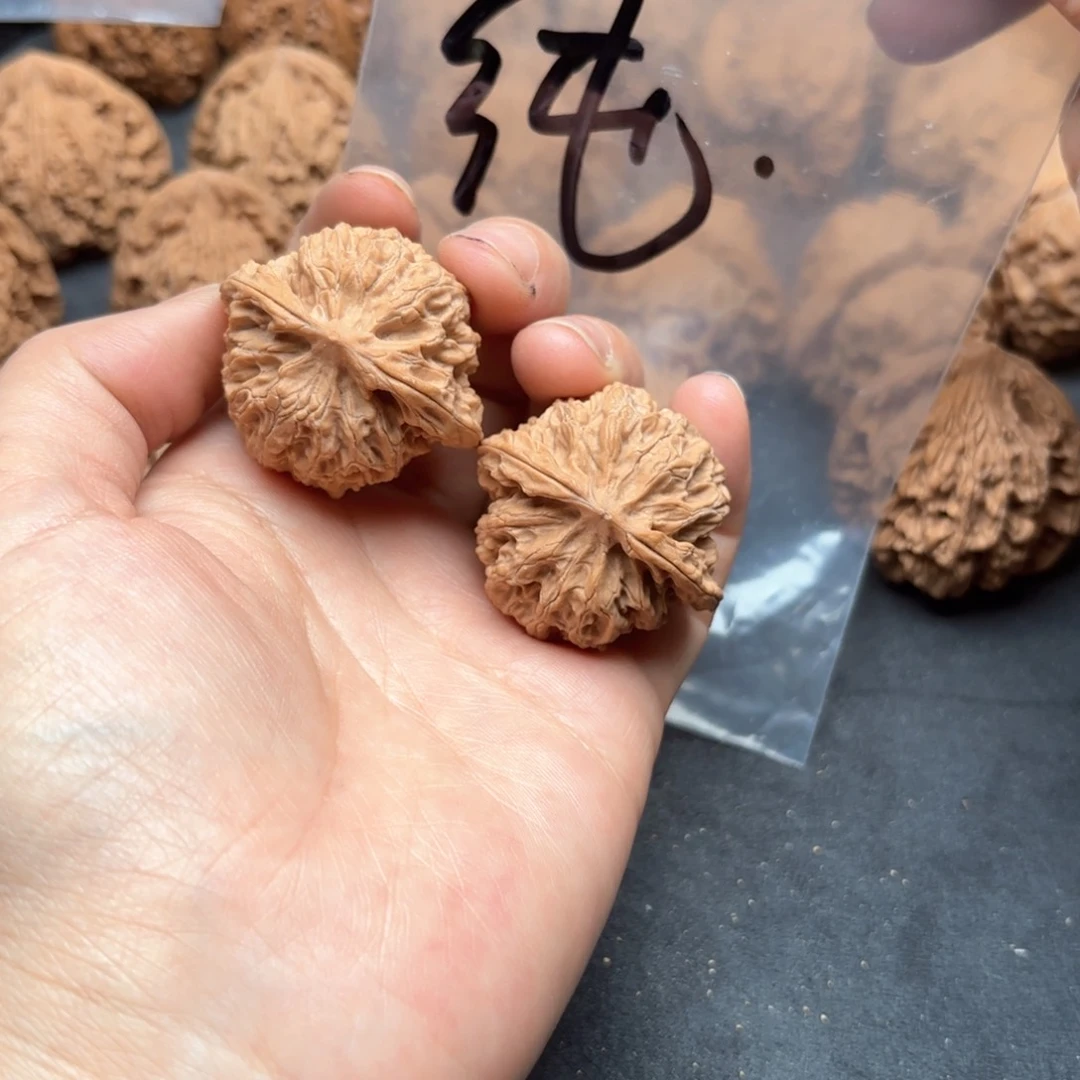 文玩核桃吊坠纯苹果