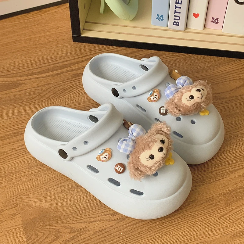 卡通可爱蓝色达菲熊洞洞鞋女2025夏外穿厚底海边沙滩防滑凉鞋秋千