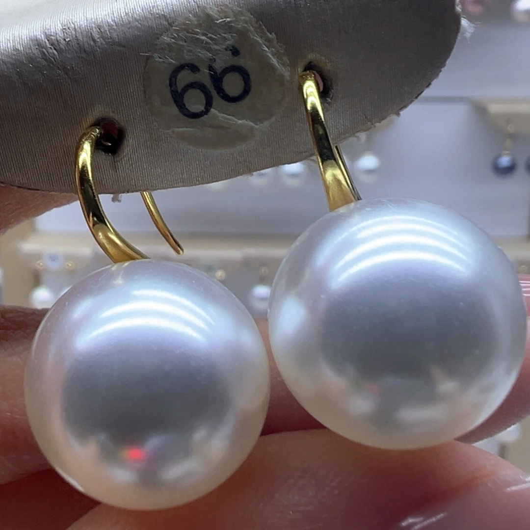 18K金镶嵌淡水珍珠耳饰