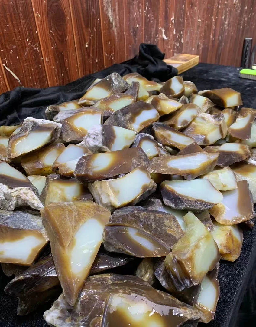 新疆且末料金山料和田料盆景石