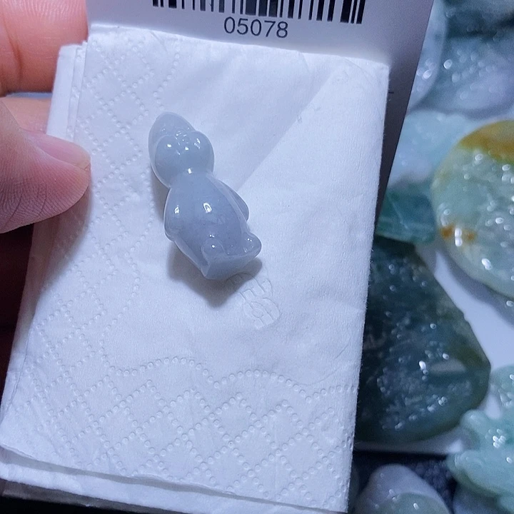 翡翠未镶嵌颈饰天光墟翡翠市场现金代购