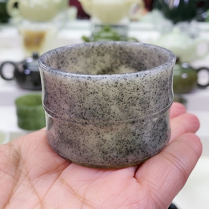 未镶嵌和田玉挂件茶杯70m l