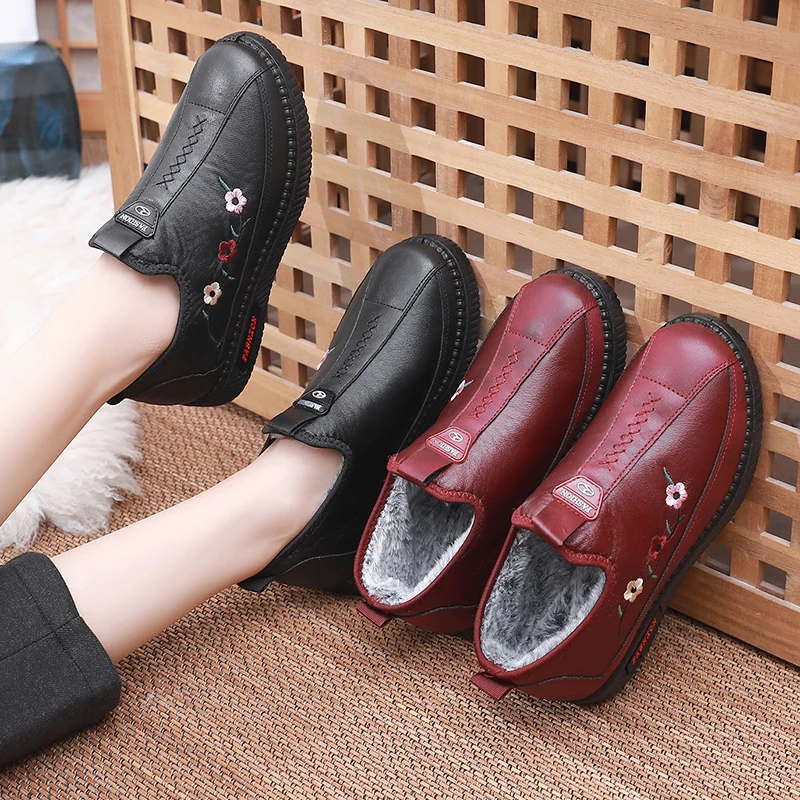 冬季加绒保暖防滑棉鞋女老人鞋绵羊毛软底中老年平底妈妈鞋奶奶鞋