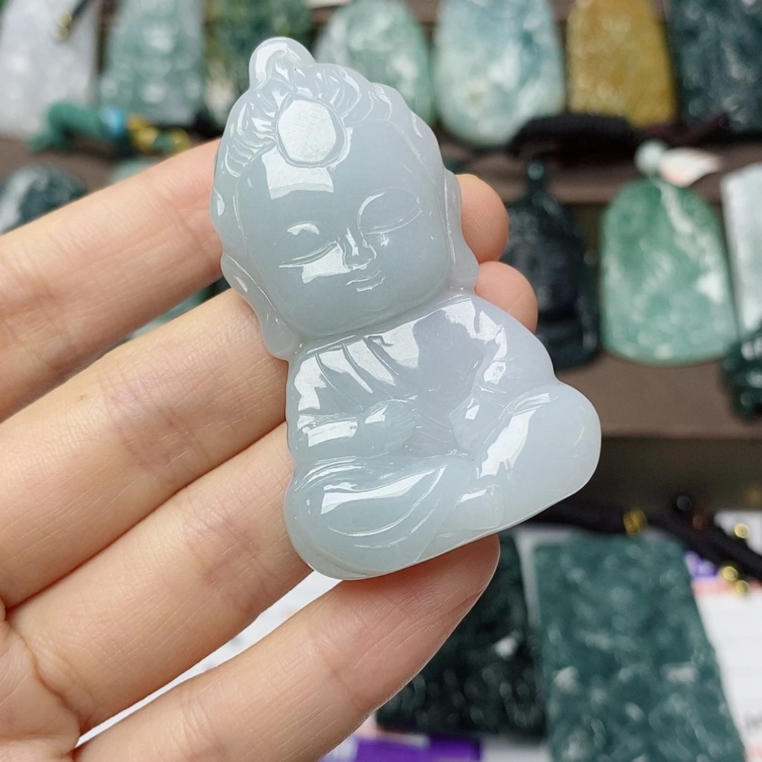 翡翠未镶嵌颈饰