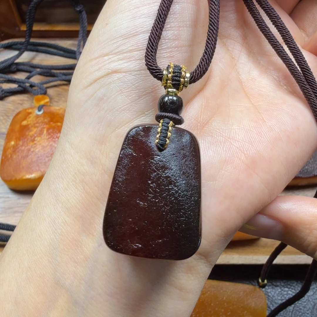 未镶嵌吊坠(赠链)琥珀