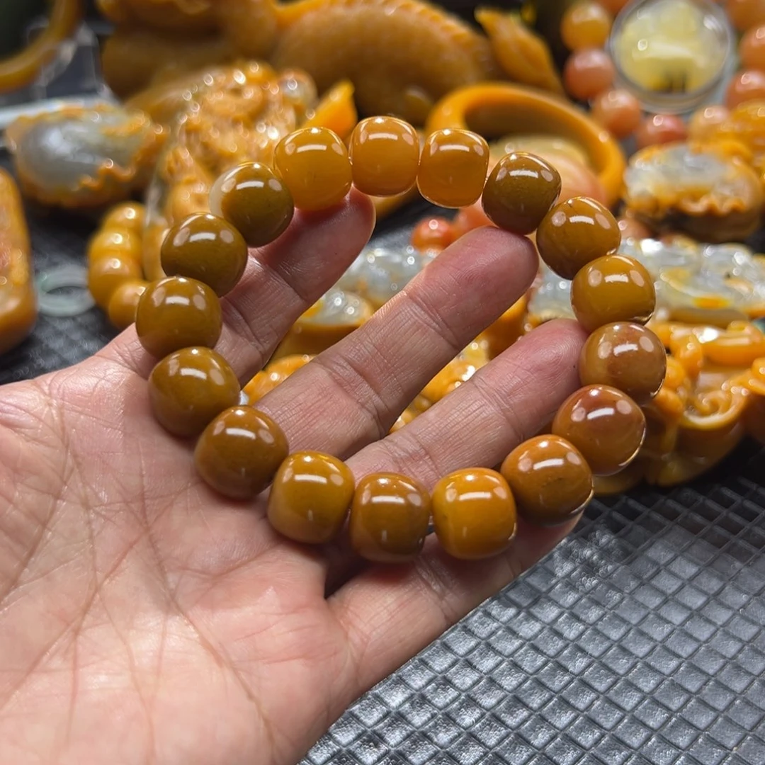 石英质玉未镶嵌颈饰