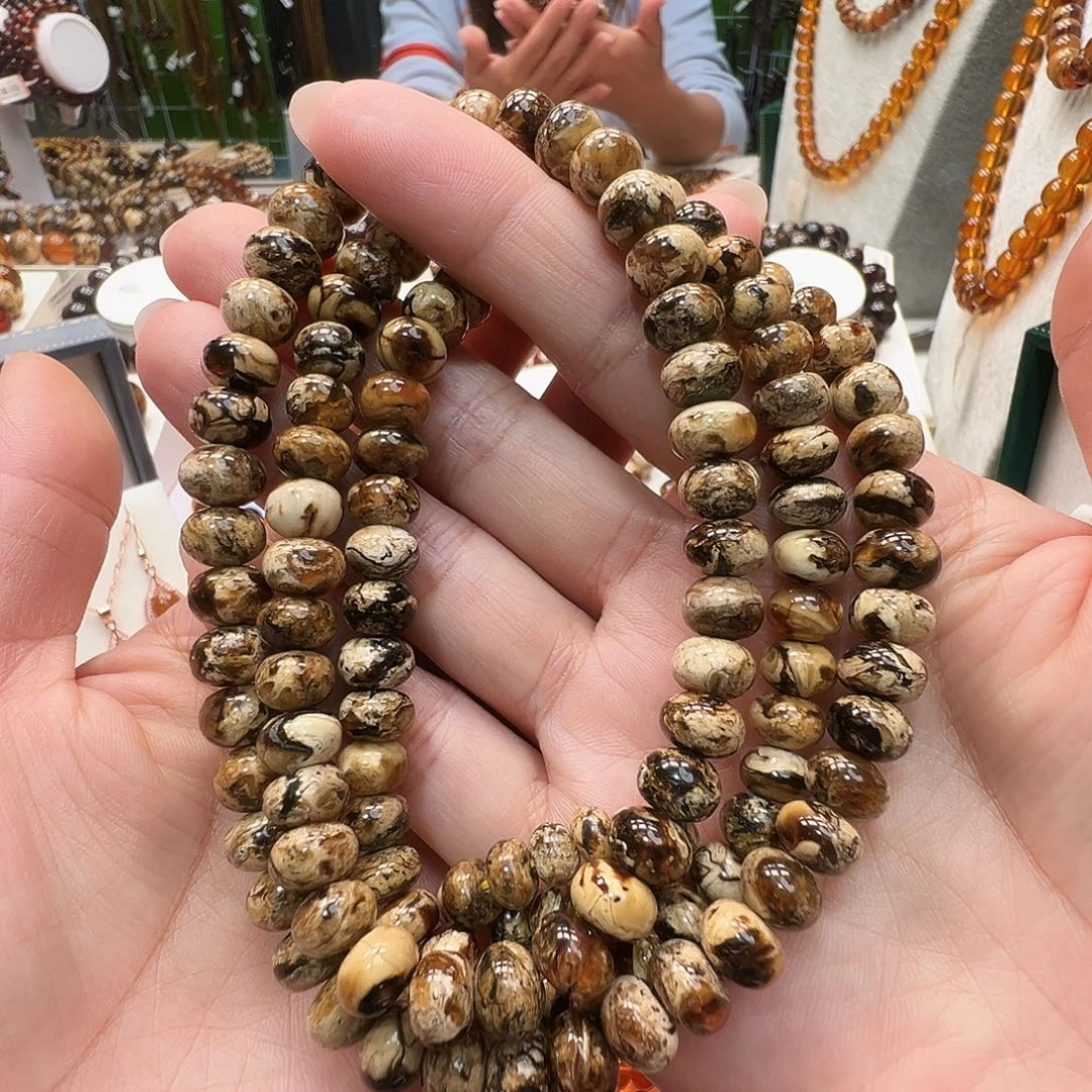 琥珀未镶嵌裸石抚顺琥珀8一级干白花