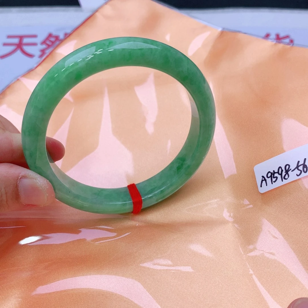 未镶嵌手镯翡翠翡翠