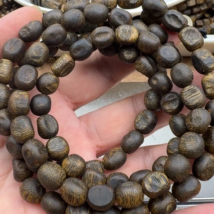 遥***望手串沉香蓝宝石手串28克